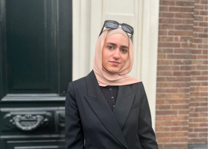 Purple White Modern Mobile Apps Instagram Post 3 v2